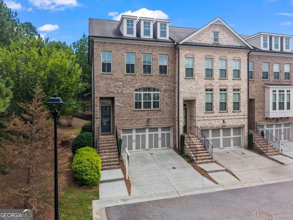 1402 Wisteria Wall Drive, Suwanee