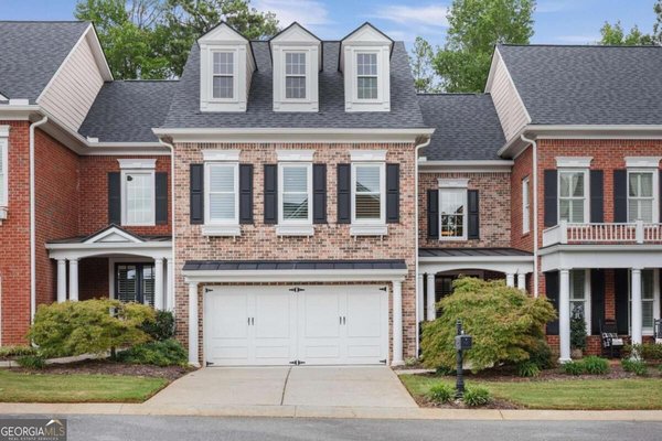 3004 Village Green Circle, Roswell