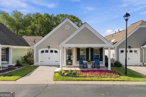 204 Rose Cottage Drive, Woodstock
