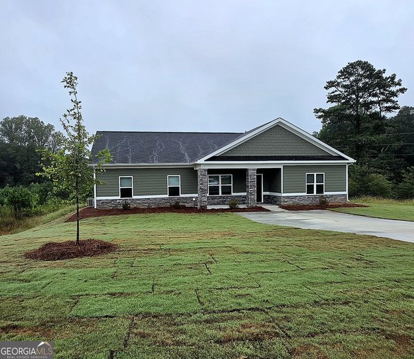 main picture of 60 Charlotte Drive, Statham