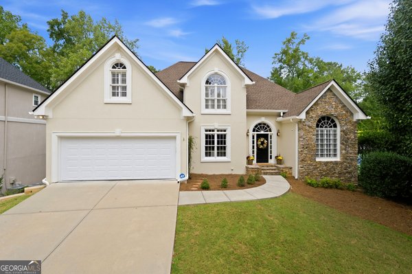 main picture of 4880 Haydens Walk Drive, Johns Creek