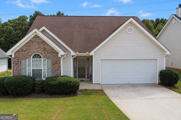 1126 Strath Clyde Way, McDonough