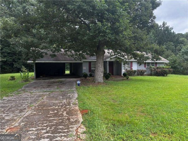924 Garner Road, Lilburn