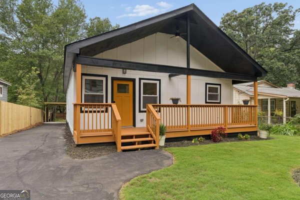 882 Tanner Drive, Scottdale