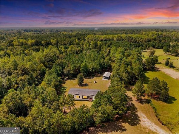 4179 Nevils Groveland Road Pembroke