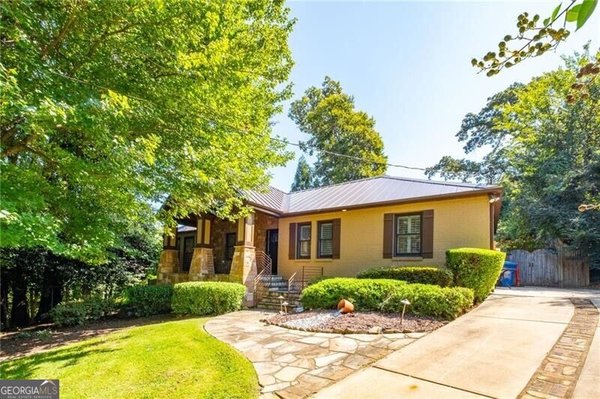 1661 Geary Drive, Atlanta