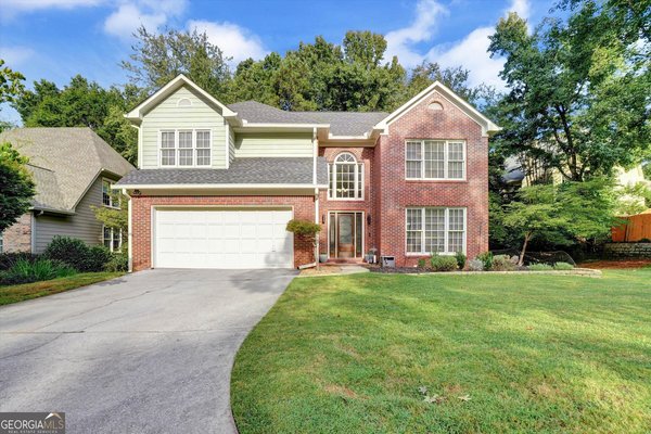115 Glen Holly Drive, Roswell