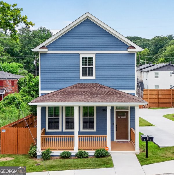 main picture of 396 Lindsay Street, Atlanta