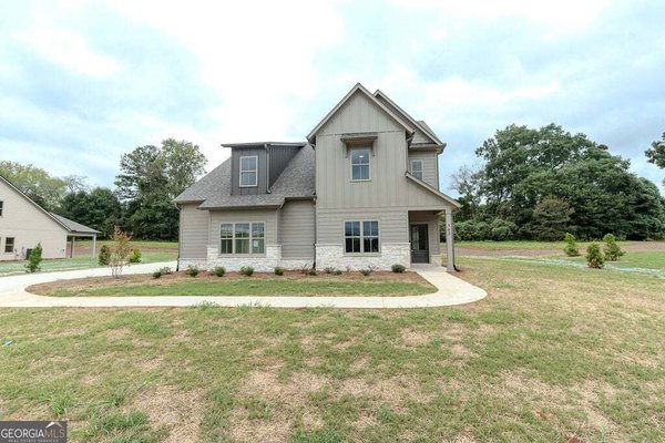 362 Races Road, Hoschton