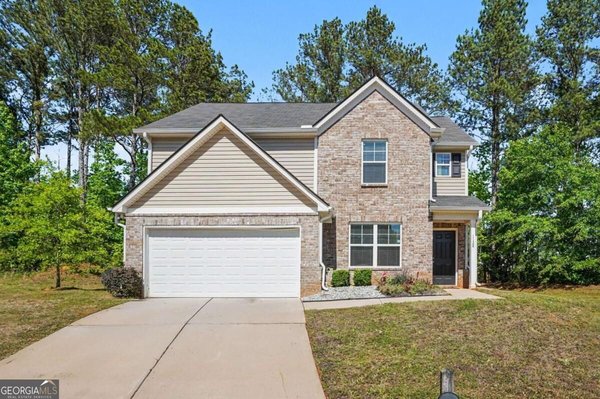 1128 Oak Hollow Lane, Hampton