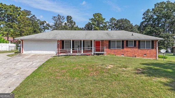 2122 Colonial Oak Way, Stone Mountain
