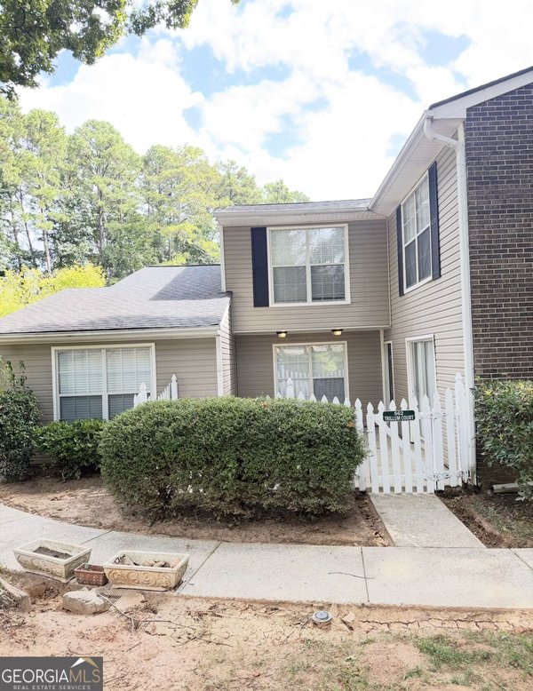 562 Trillum Court, Marietta
