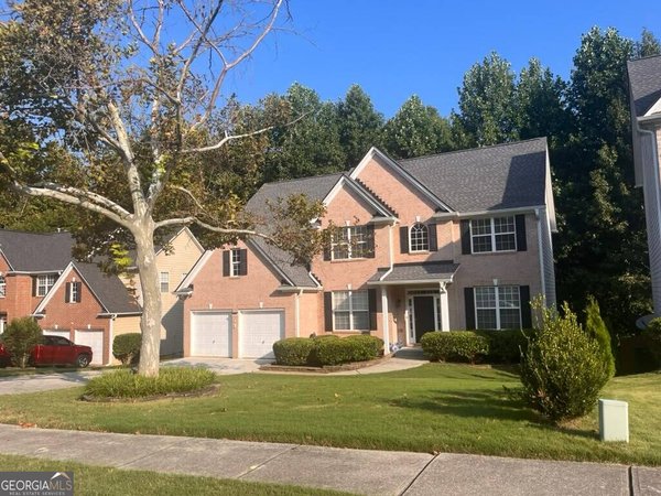 main picture of 3881 Roxfield Drive, Buford