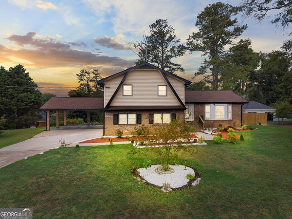 5083 Flakes Mill Road, Ellenwood