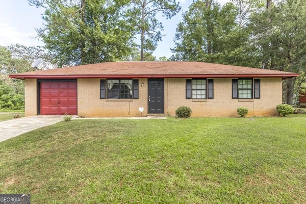 316 Peach Circle, Fort Valley