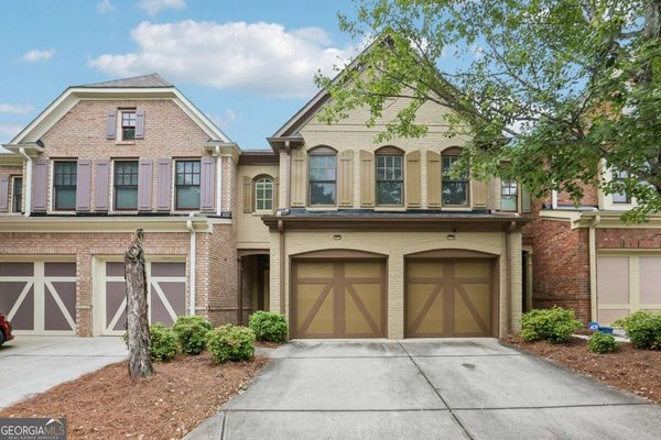main picture of 1370 Winshire Cove, Alpharetta