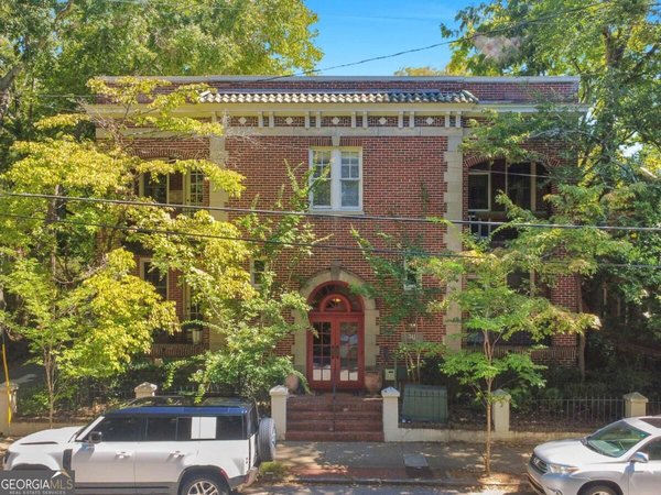 main picture of 741 Frederica Street, Atlanta