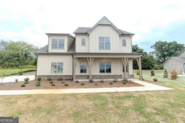388 Races Road, Hoschton