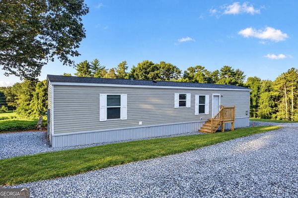 60 Bennys Drive, Cleveland