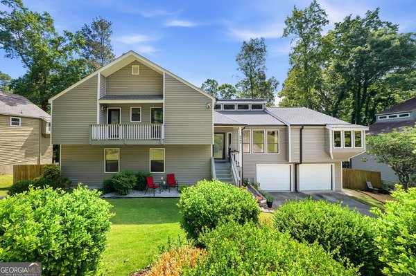 2184 Deep Woods Way, Marietta