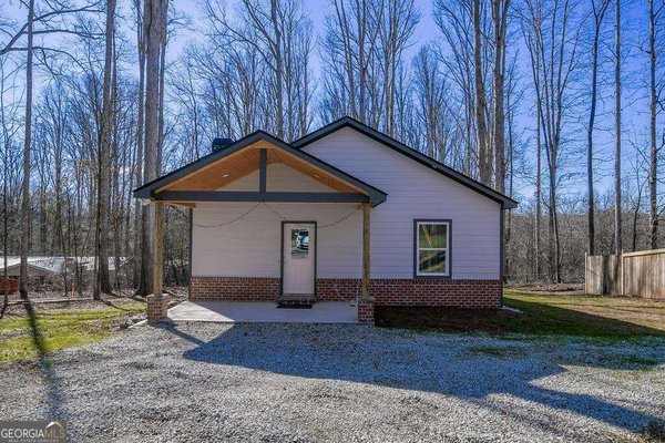 main picture of 1020 Riverbend Road, Commerce