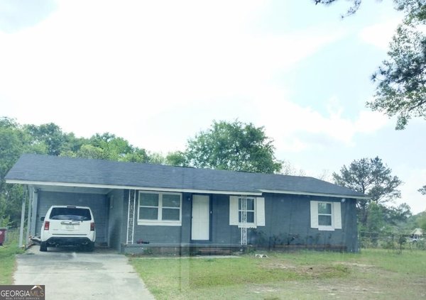 2582 Echols Place Macon