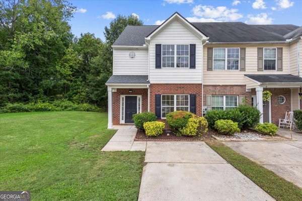 268 Brookview Drive Riverdale