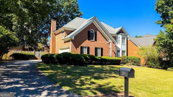 5630 Vicarage Walk, Alpharetta