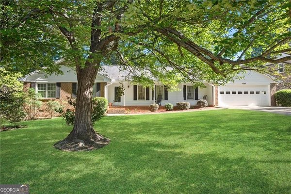 main picture of 4755 Andalusia Trail, Atlanta