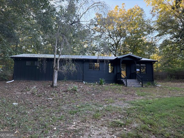 3175 Wallace Lake Road Douglasville