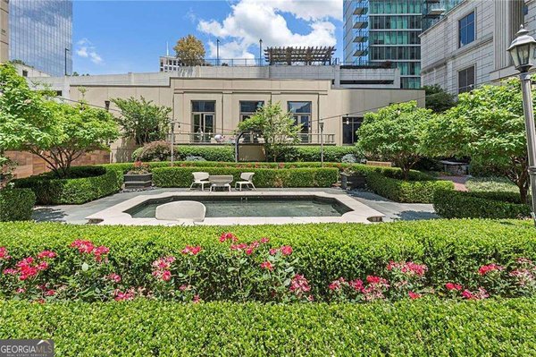 3376 Peachtree Road, Atlanta