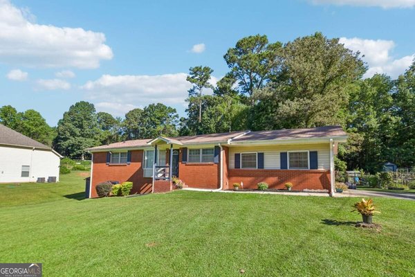 496 Gardner Road, Stockbridge