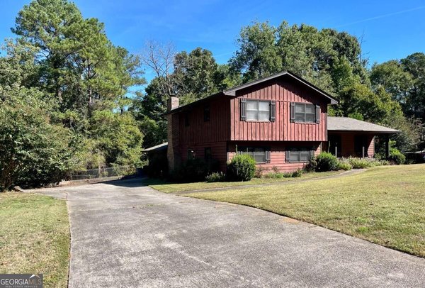 main picture of 3950 Thornridge Way, Atlanta