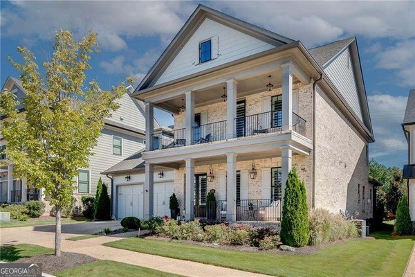3055 Barnes Mill Court, Roswell