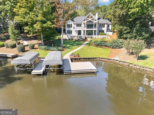 136 Barrington Hall Drive, Eatonton