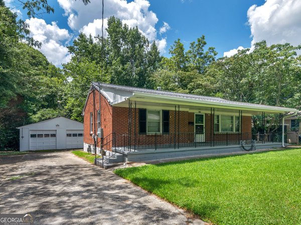 895 Laurel Street Forest Park