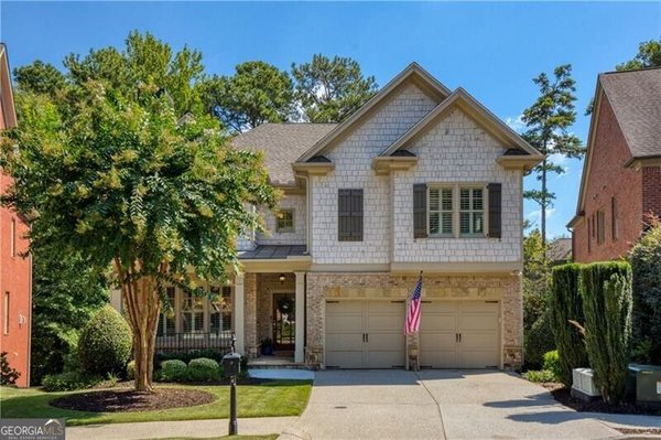 4674 Lakeway Place, Alpharetta