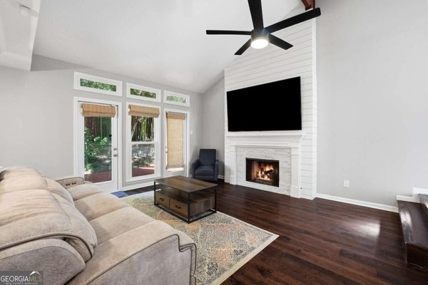 main picture of 1831 Rockridge Place, Atlanta