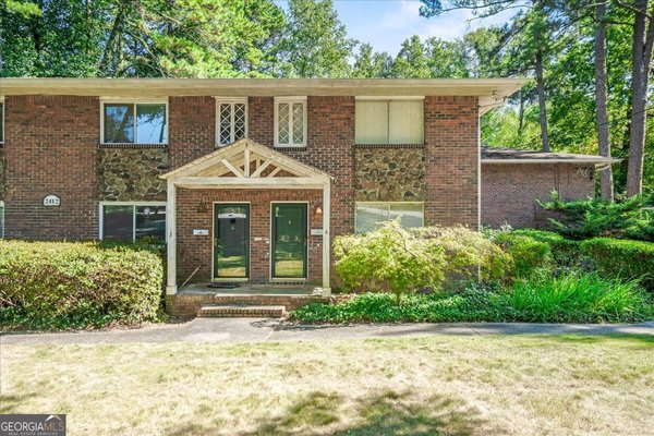 2412 Peachwood Circle Atlanta