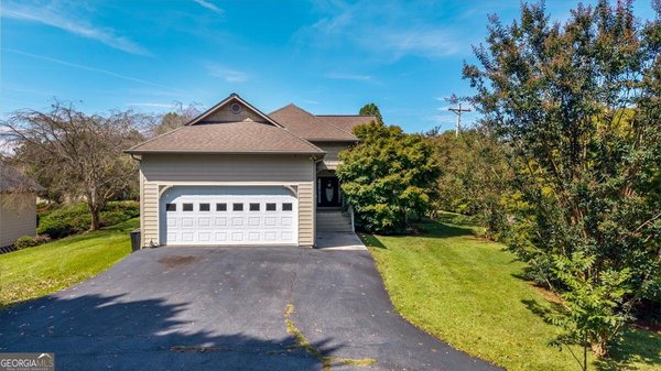 324 Sims Circle Hiawassee