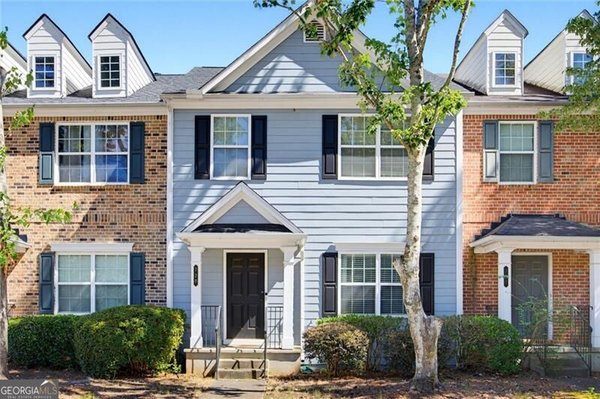 720 Breeze Lane, Woodstock