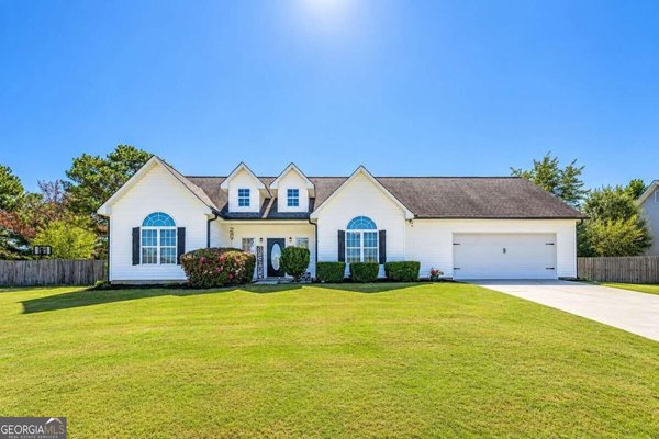 3021 Black Fox Drive Loganville