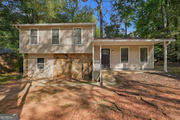 5130 Woodbridge Trail Stone Mountain