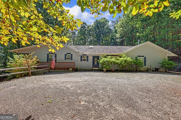 6961 Woodlake Circle Young Harris