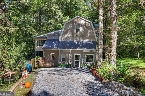 755 Beaver Lake Drive, Clarkesville