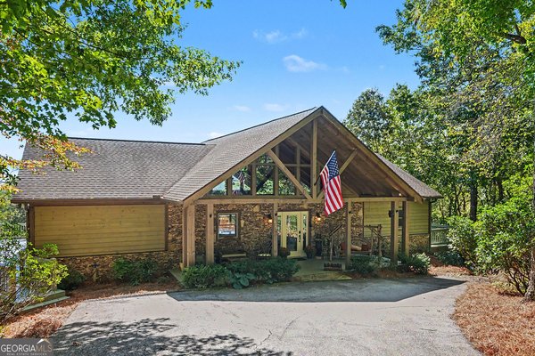 427 Smokehouse Knob Drive, Rabun Gap