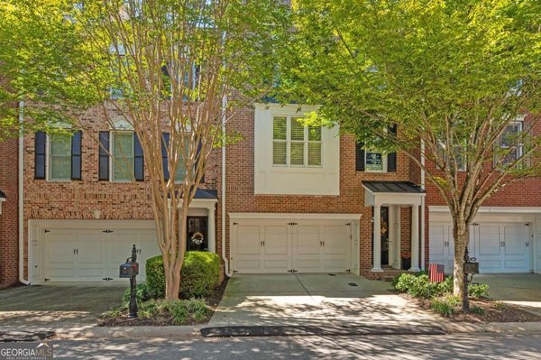 5505 Waters Edge Trail, Roswell