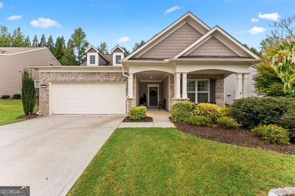 main picture of 7435 Ashford Manor Way, Cumming