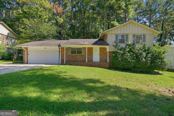 1478 Spruce Ridge Way Stone Mountain
