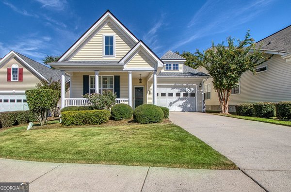 13 Hampshire Ln, Newnan